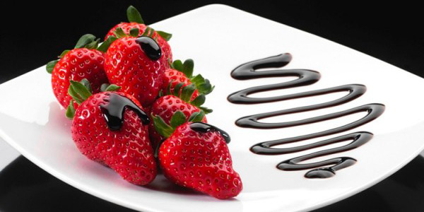 Fragole all’aceto al tartufo