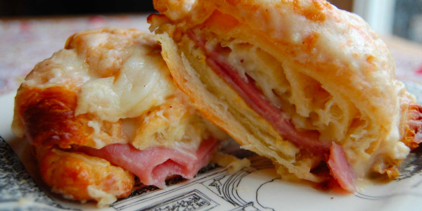 Croque monsieur con besciamella tartufata