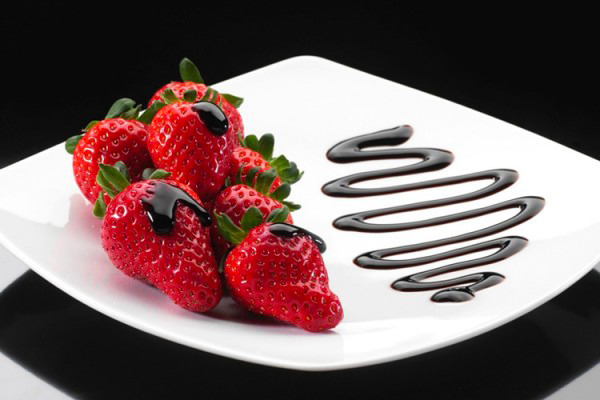 Fragole all’aceto al tartufo